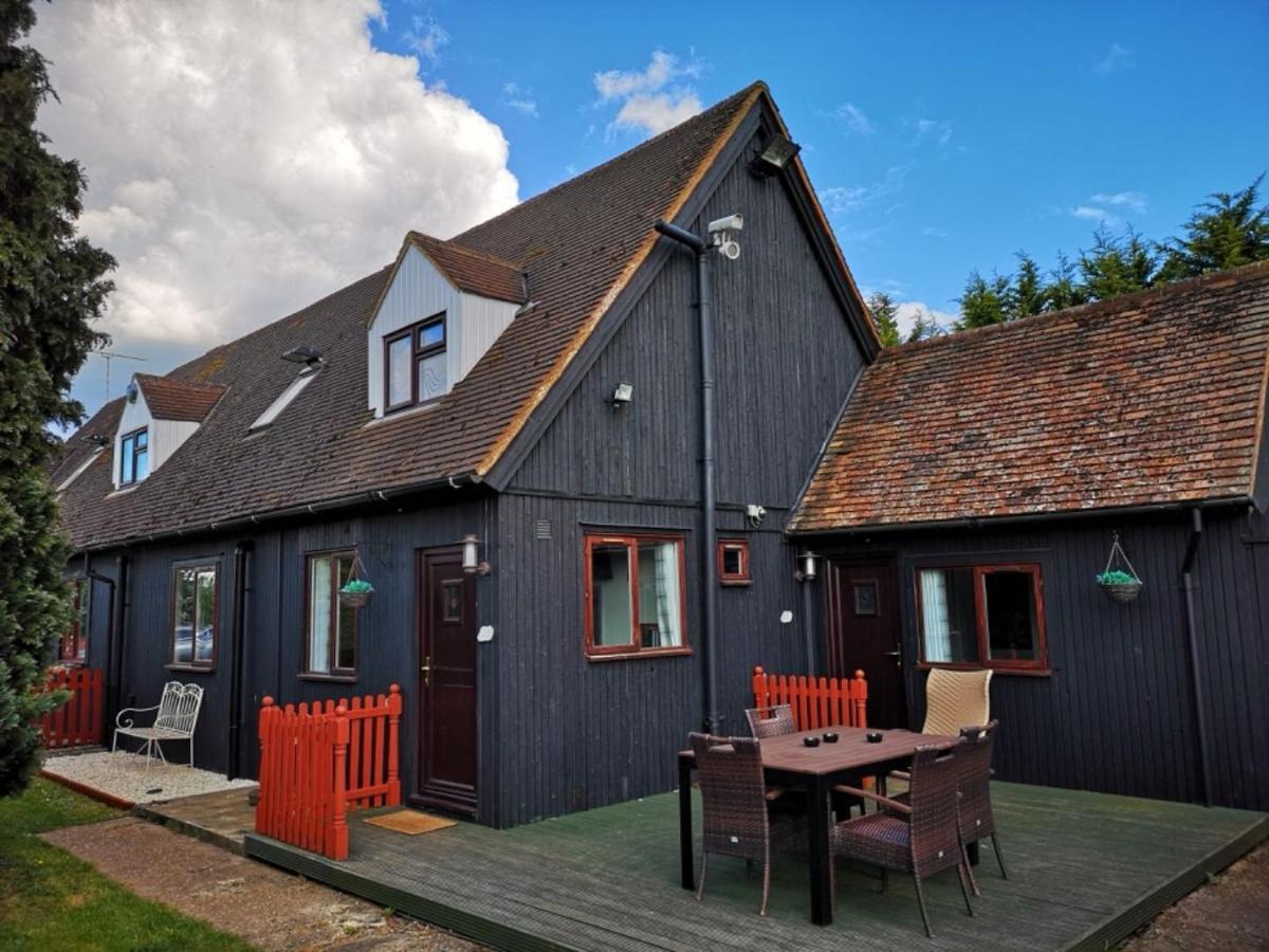 Chalet Cottages Streatley  Exterior foto
